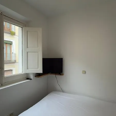 Bright In The Heart Of Lavapies - B41 Apartamento