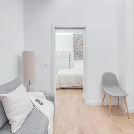 De Diseno Nuevo En Zona Centrica 3hab 2banos Apartamento Madrid
