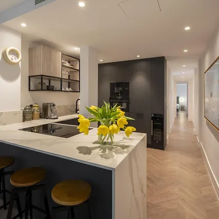 Apartment House Of Arts - La Latina