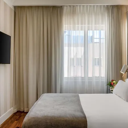 Otel Nh Collection Colon 4*