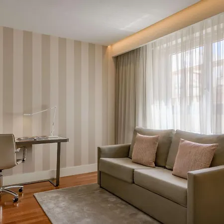 Otel Nh Collection Colon Madrid