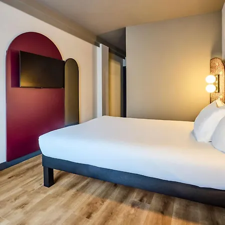 Ibis Styles Centro Maravillas 2*
