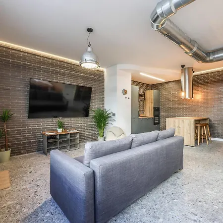 Apartment Exclusivo Totalmente Reformado