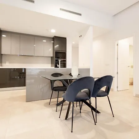 Newmad En Apartment