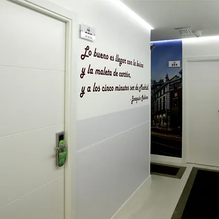 Royal Cruz Guest house Madrid