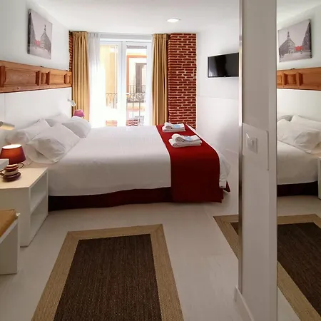 Guest house Royal Cruz