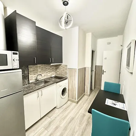 Larga Noviciado Centro Apartment