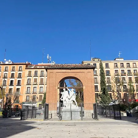 Petit Estudio En , Centro, 2 Pax, Wi-fi & Tv