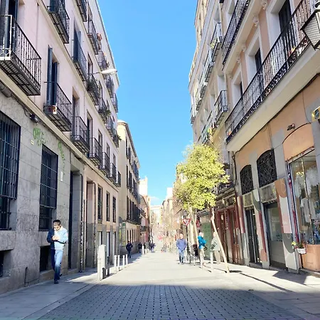 Apartment Petit Estudio En , Centro, 2 Pax, Wi-fi & Tv