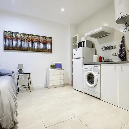 Coqueto Estudio En Madrid, Centro, 2 Pax, Wifi & Tv