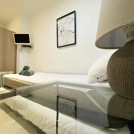 Coqueto Estudio En Madrid, Centro, 2 Pax, Wifi & Tv