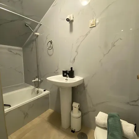 Coqueto Estudio En Madrid, Centro, 2 Pax, Wifi & Tv * Madrid