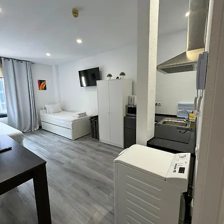 Estudio En Callao, 4 Personas