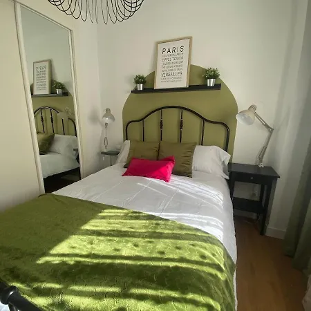 Apartment Aeropuerto - Ifema 2 *