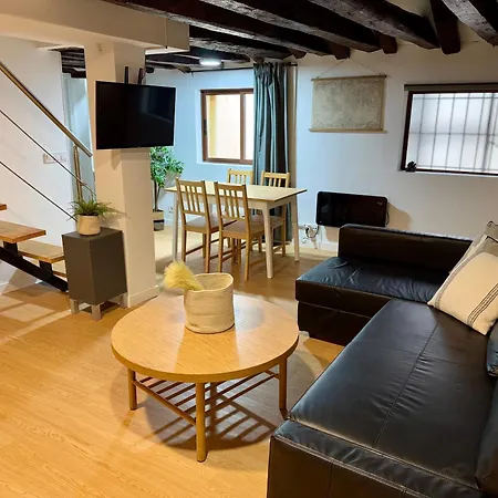 Apartment Hermoso En -