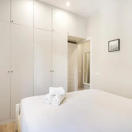 Apartment Modern, Brand-new For 4 In Letras - Huertas *