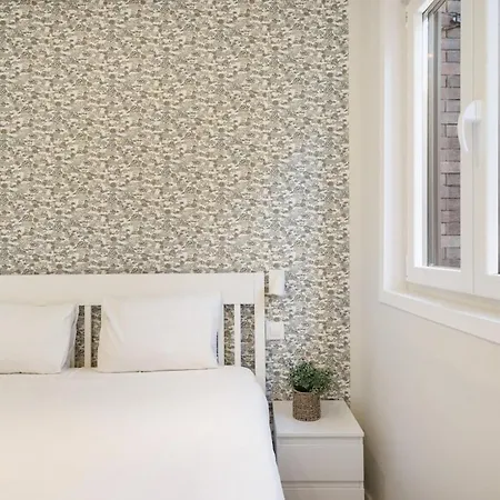 Apartment Modern, Brand-new For 4 In Letras - Huertas *