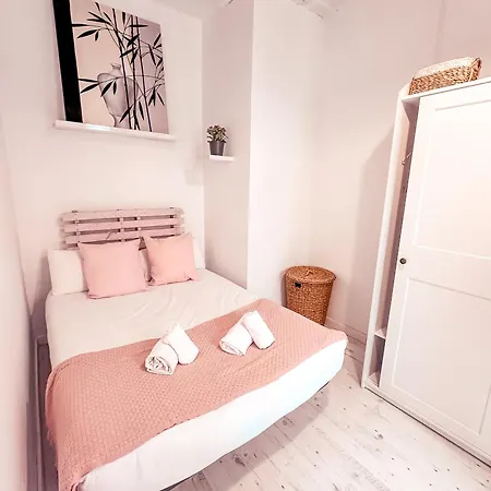 Lujosa Vivienda En El Centro De Tu De Ocio - Preciados * Madrid