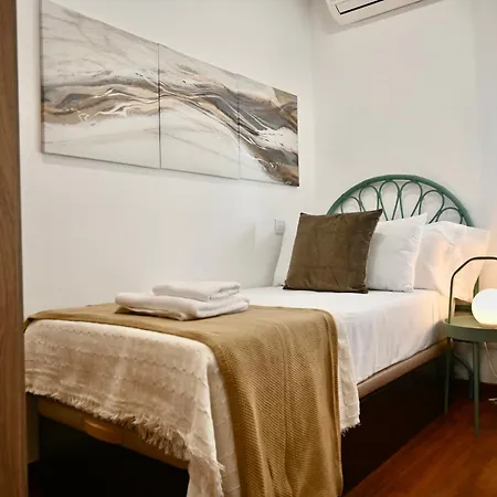 Apartment For Vivienda Temporal De Cuatro En Arganzuela Man102 Madrid