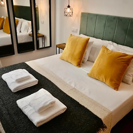 Apartment For Vivienda Temporal De Cuatro En Arganzuela Man102