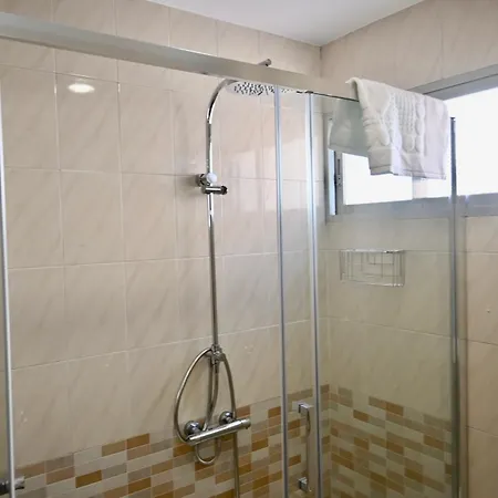 For Vivienda Temporal De Cuatro En Arganzuela Man102 Apartment Madrid