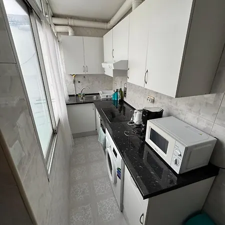 Apartamento Ifema, Dehesa De La Villa, Plaza Castilla, Ciudad Universitaria, Hospitales La Paz, Cuatro Caminos