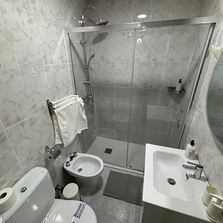 Ifema, Dehesa De La Villa, Plaza Castilla, Ciudad Universitaria, Hospitales La Paz, Cuatro Caminos Apartamento *