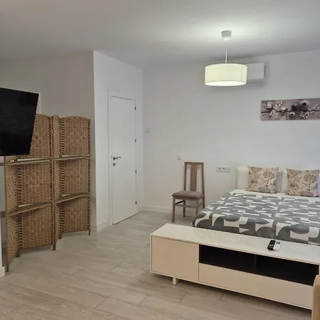 Apartment Recien Reformadas Vista Alegre
