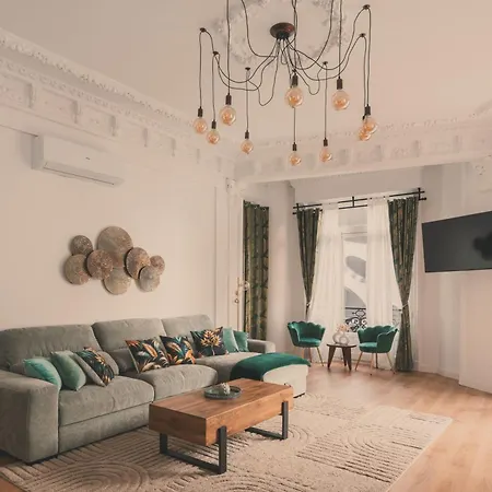 8 Rooms, 6 Bathrooms Over Gran Via Street Apartamento Madrid