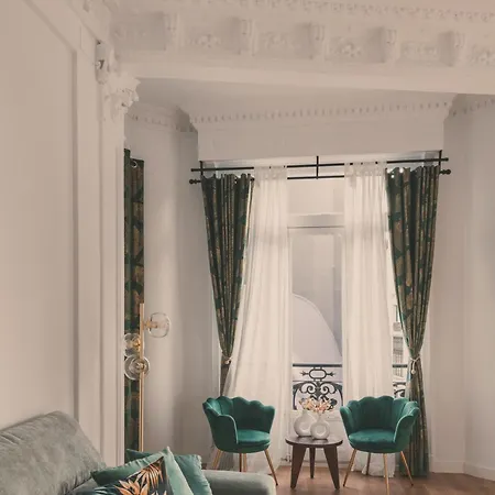 Apartamento 8 Rooms, 6 Bathrooms Over Gran Via Street *