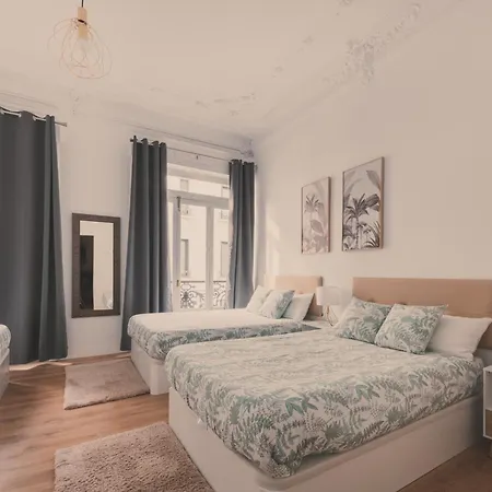 Apartamento 8 Rooms, 6 Bathrooms Over Gran Via Street *