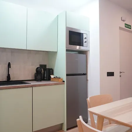 Casa De Huespedes Gomez Ulla 1 * Μαδρίτη