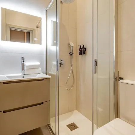 Vip Malasana 6 Pax Apartment