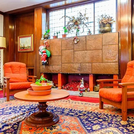Luxurious In Alberto Alcocer Temporal Aal49805 Apartment Madrid
