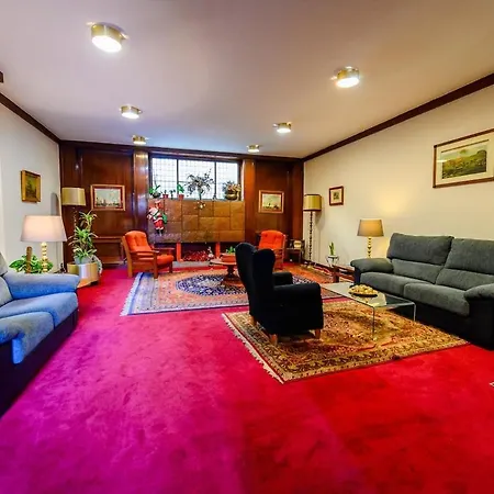 Luxurious In Alberto Alcocer Temporal Aal49805 Apartment Madrid