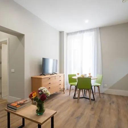 Blume Conde Aranda Apartment
