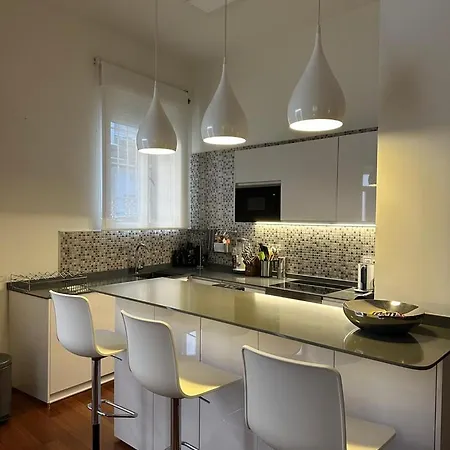 Apartment Encanto Y Elegancia En El Corazon De | By Airnest