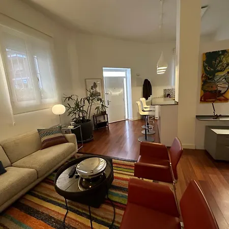 Encanto Y Elegancia En El Corazon De | By Airnest Apartment Madrid