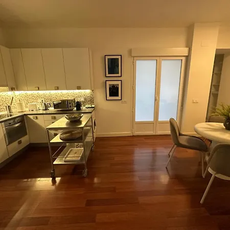 Stylish & Cozy 1br Steps From Royal Palace | By Airnest Apartment *