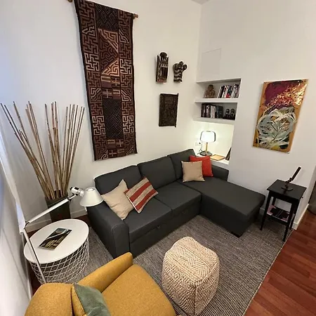 Stylish & Cozy 1br Steps From Royal Palace | By Airnest