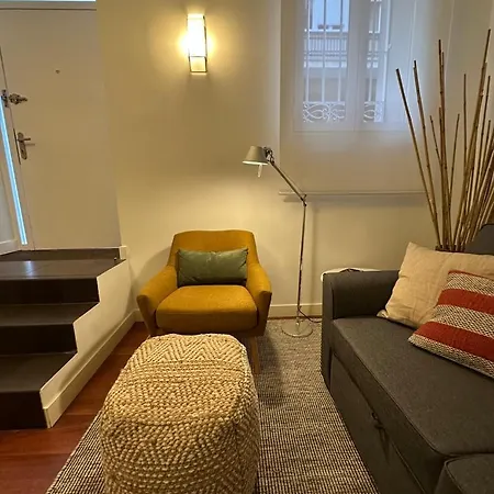 Apartment Stylish & Cozy 1br Steps From Royal Palace | By Airnest