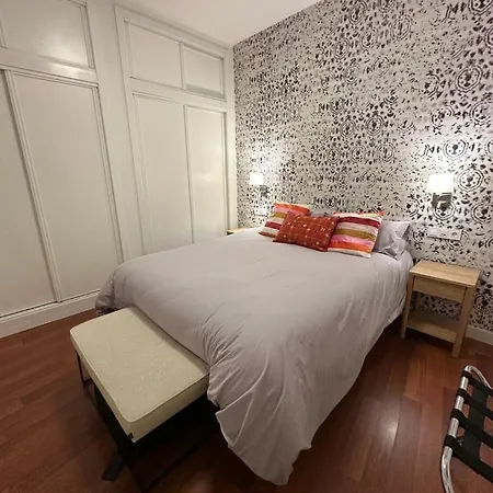 Stylish & Cozy 1br Steps From Royal Palace | By Airnest Apartment *