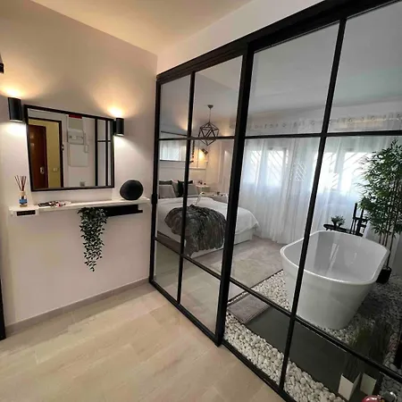 Apartment Marques *