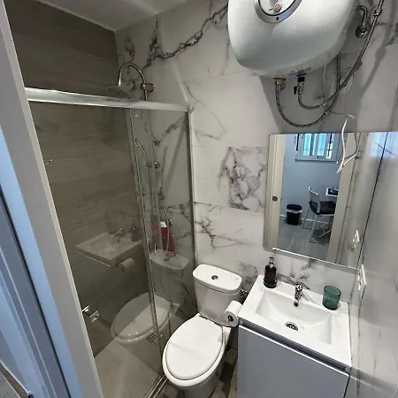 Hermoso Estudio En El Centro De Madrid