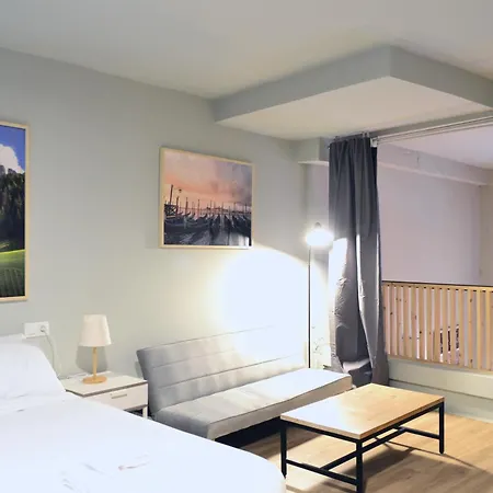 Amplio Prosperidad Apartment
