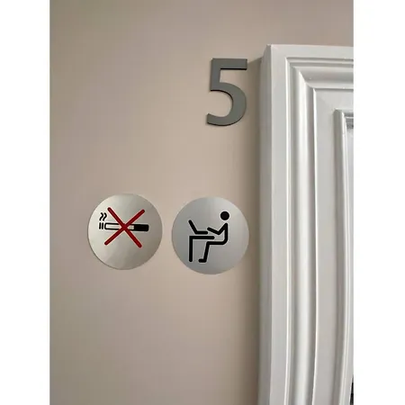Comfortable For 2 People - 1 * Madrid