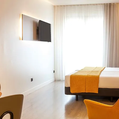 Aparthotel Viena Plaza De Espana 3*