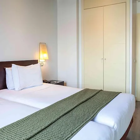 Aparthotel Viena Plaza De Espana 3*