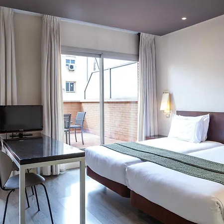Viena Plaza De Espana Aparthotel