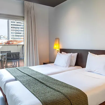 Aparthotel Viena Plaza De Espana 3*